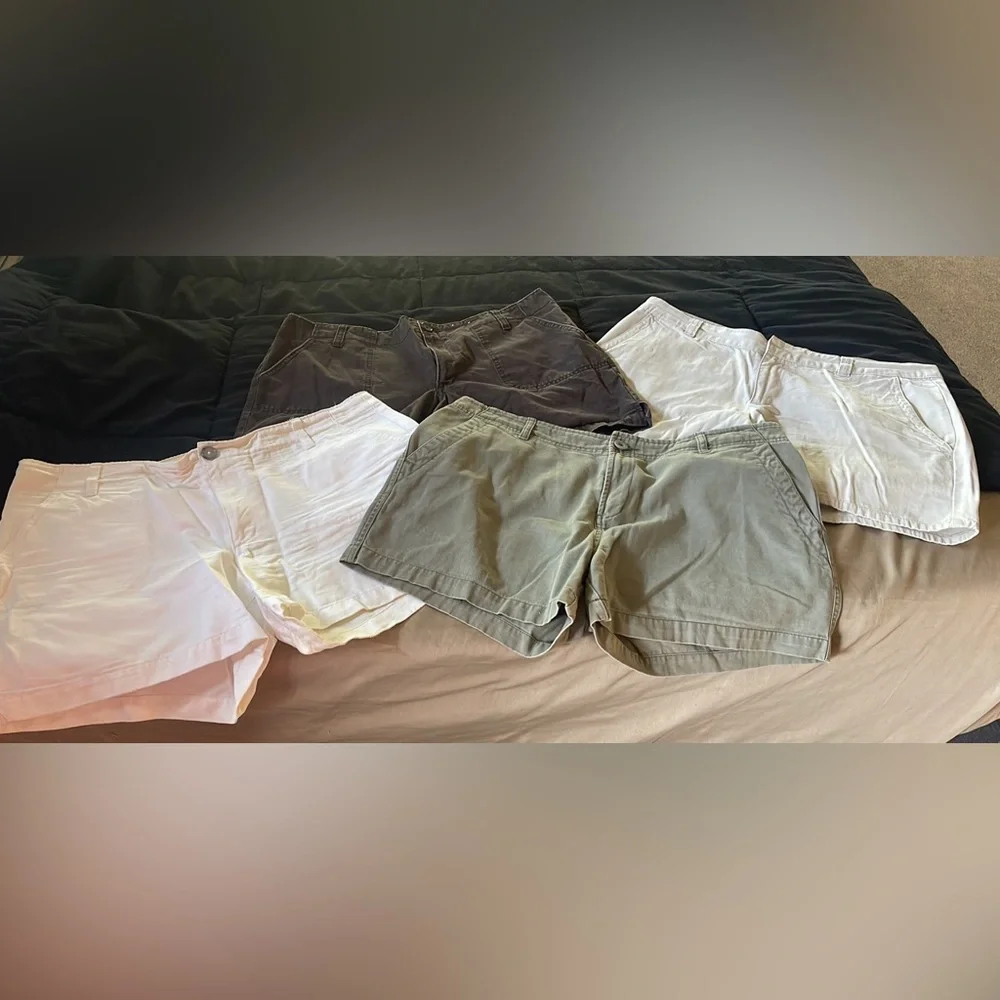 Old Navy Shorts (4 pair) - Picture 1 of 2